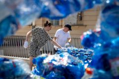 Oliver Hangl - Plastic-People-Dilemma - Foto: H. Prochart