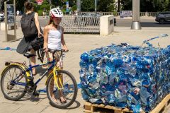 Oliver Hangl - Plastic-People-Dilemma - Foto: H. Prochart