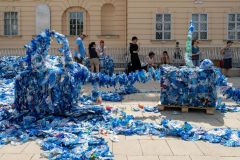 Oliver Hangl - Plastic-People-Dilemma - Foto: H. Prochart