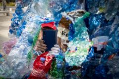Oliver Hangl - Plastic-People-Dilemma - Foto: H. Prochart