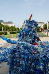 Oliver Hangl - Plastic-People-Dilemma - Foto: H. Prochart