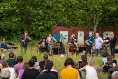 Baulücken-Konzert: Die Strottern & Jazzwerkstatt / Foto: H. Prochart