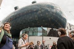 Graz Guerillawalks: Oliver Hangl feat. Barbis Ruder / Foto: H. Prochart