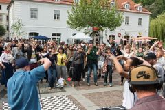 Graz Guerillawalks: Oliver Hangl feat. Barbis Ruder / Foto: H. Prochart