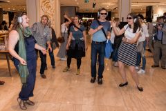 Graz Guerillawalks: Oliver Hangl feat. Barbis Ruder / Foto: H. Prochart