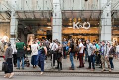 Graz Guerillawalks: Oliver Hangl feat. Barbis Ruder / Foto: H. Prochart