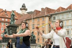 Graz Guerillawalks: Oliver Hangl feat. Barbis Ruder / Foto: H. Prochart
