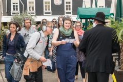 Graz Guerillawalks: Oliver Hangl feat. Barbis Ruder / Foto: H. Prochart