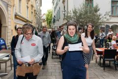 Graz Guerillawalks: Oliver Hangl feat. Barbis Ruder / Foto: H. Prochart