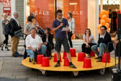 Mobile Bühne: Ferdinand Schmalz & schule für dichtung / Photo: H. Prochart