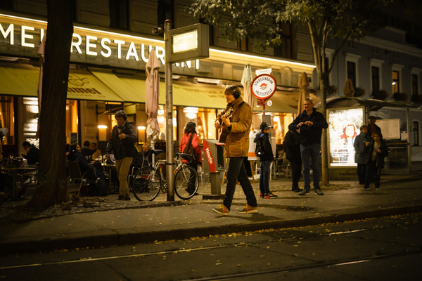 Josef-Matthias-Hauer-Platz ON EAR