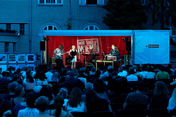 Baulücken-Konzert #34: Bernhard Fleischmann & Band