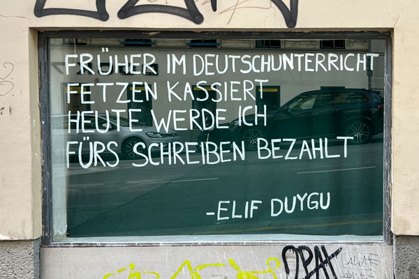 Projekt 166: window words #33: Elif Duygu