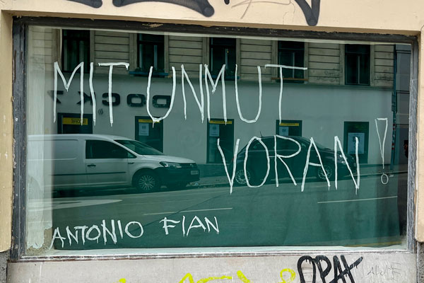 Projekt 180: window words #42: Antonio Fian