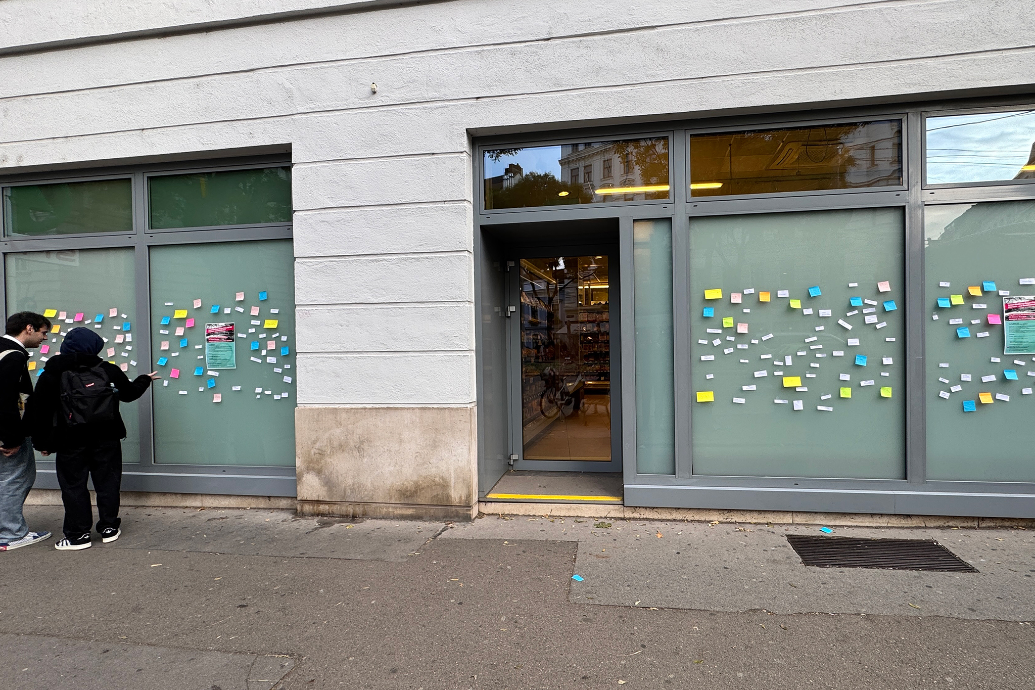 Josef-Matthias-Hauer-Platz ON EAR